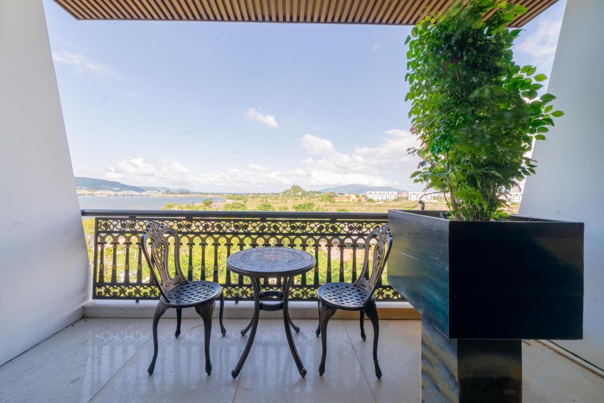 Cami Riverside Resort Đà Nẵng Exterior foto